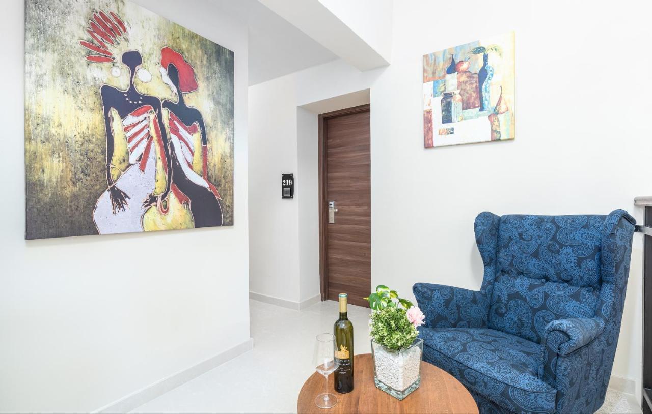 Hotel Dua Residence Poreč Buitenkant foto