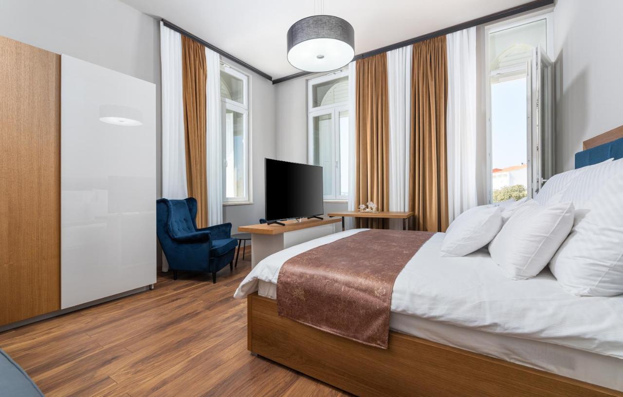 Hotel Dua Residence Poreč Buitenkant foto