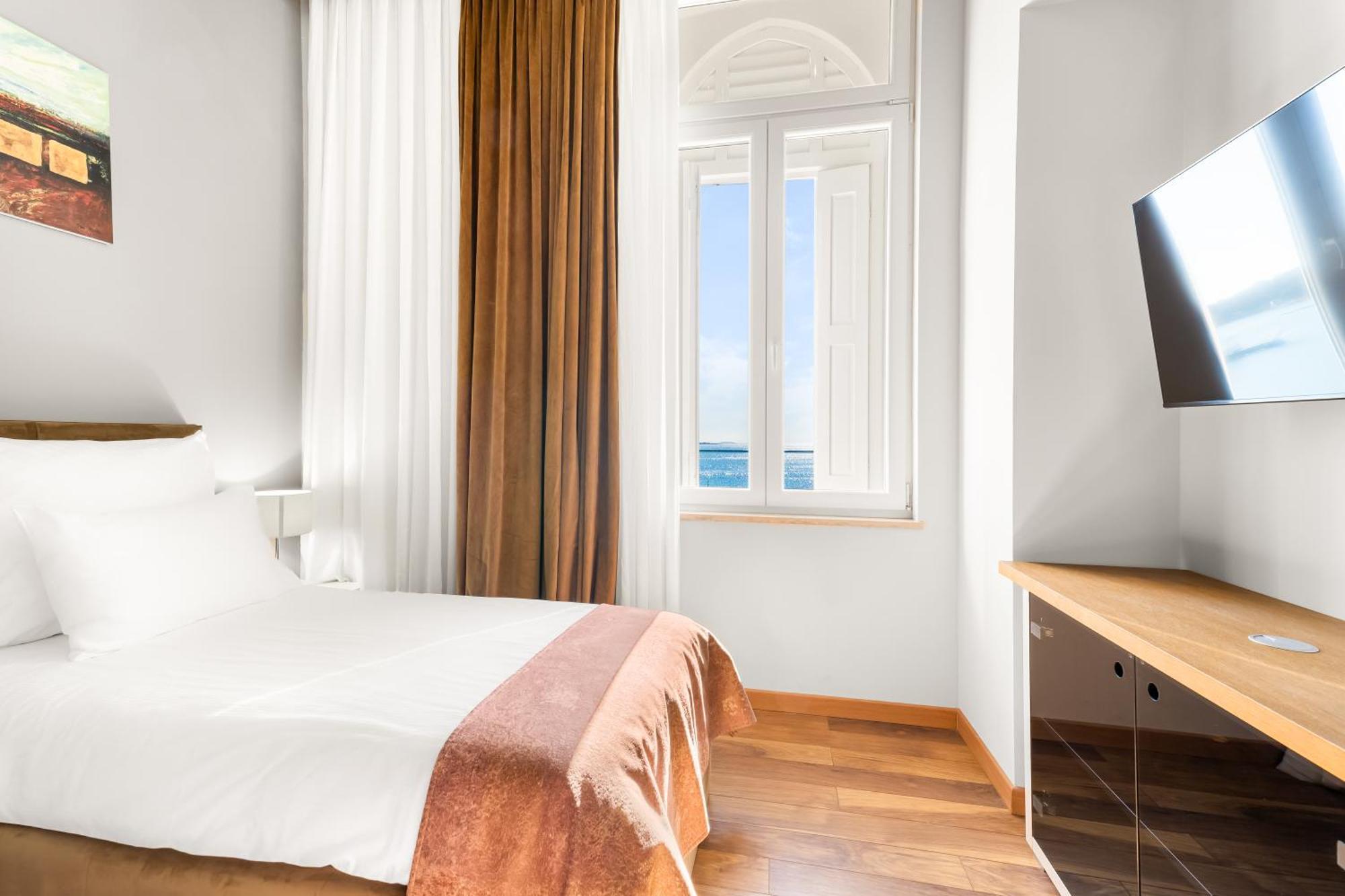 Hotel Dua Residence Poreč Buitenkant foto